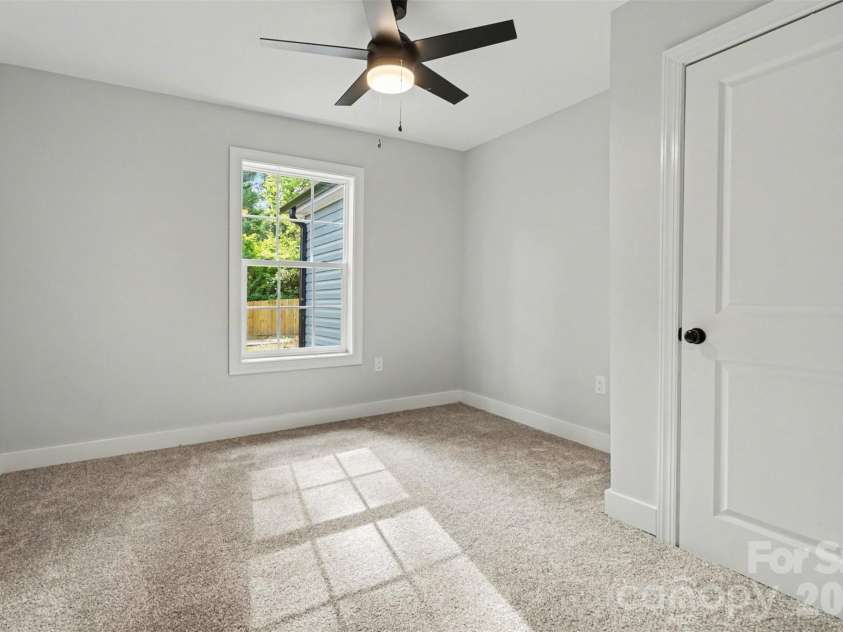 722 Weldon Street, Gastonia, NC 28052.  MLS# CAR4362397, YatesRealty ID 15435. 