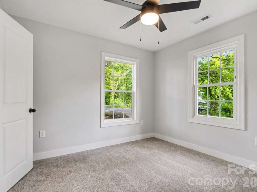 722 Weldon Street, Gastonia, NC 28052.  MLS# CAR4362397, YatesRealty ID 15435. 