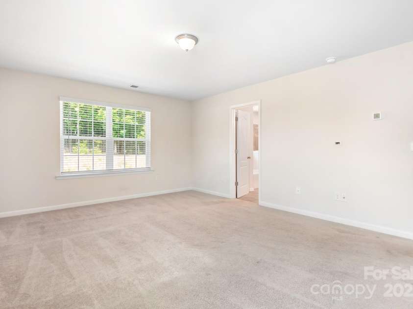 14611 Murfield Court, Charlotte, NC 28278.  MLS# CAR4262631, YatesRealty ID 15436. 