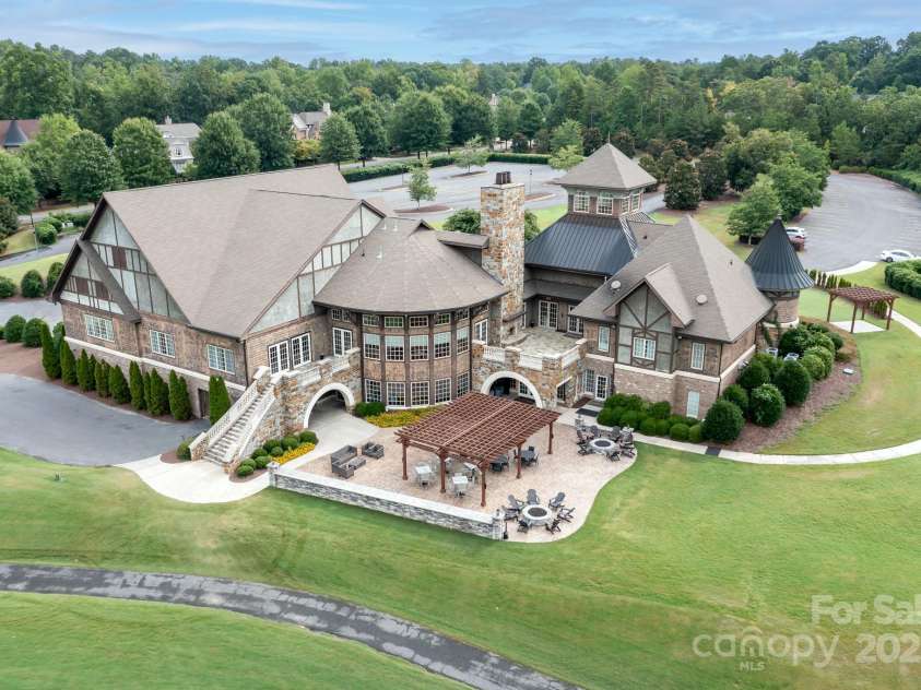 14611 Murfield Court, Charlotte, NC 28278.  MLS# CAR4262631, YatesRealty ID 15436. 