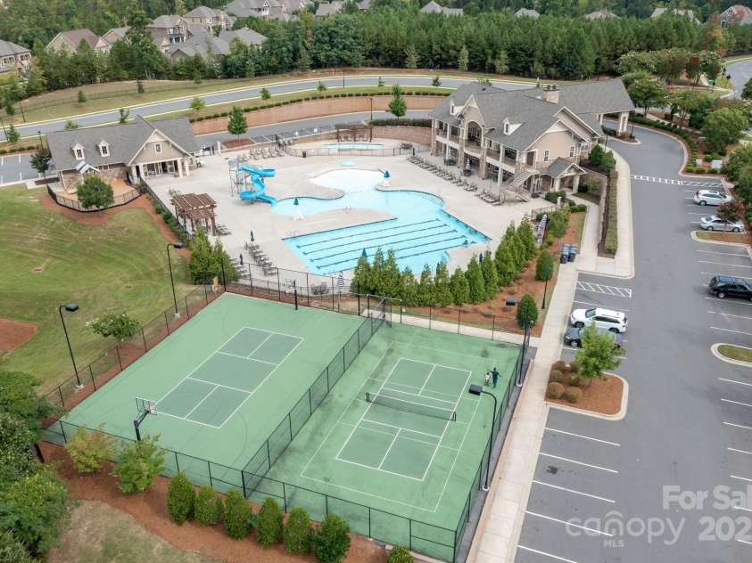 14611 Murfield Court, Charlotte, NC 28278.  MLS# CAR4262631, YatesRealty ID 15436. 