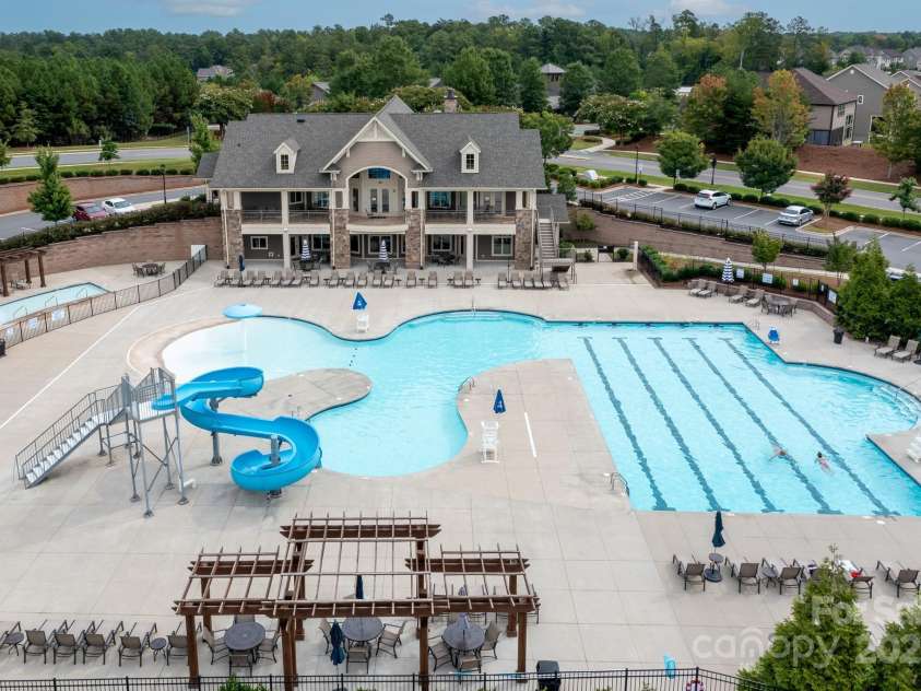 14611 Murfield Court, Charlotte, NC 28278.  MLS# CAR4262631, YatesRealty ID 15436. 