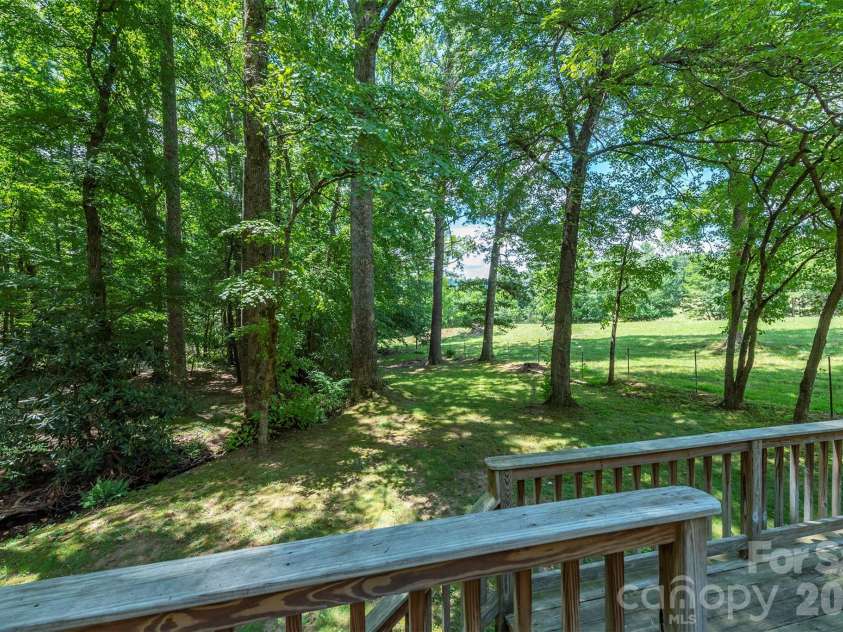 290 Patton Hill Road, Swannanoa, NC 28778.  MLS# CAR4362510, YatesRealty ID 15436. 