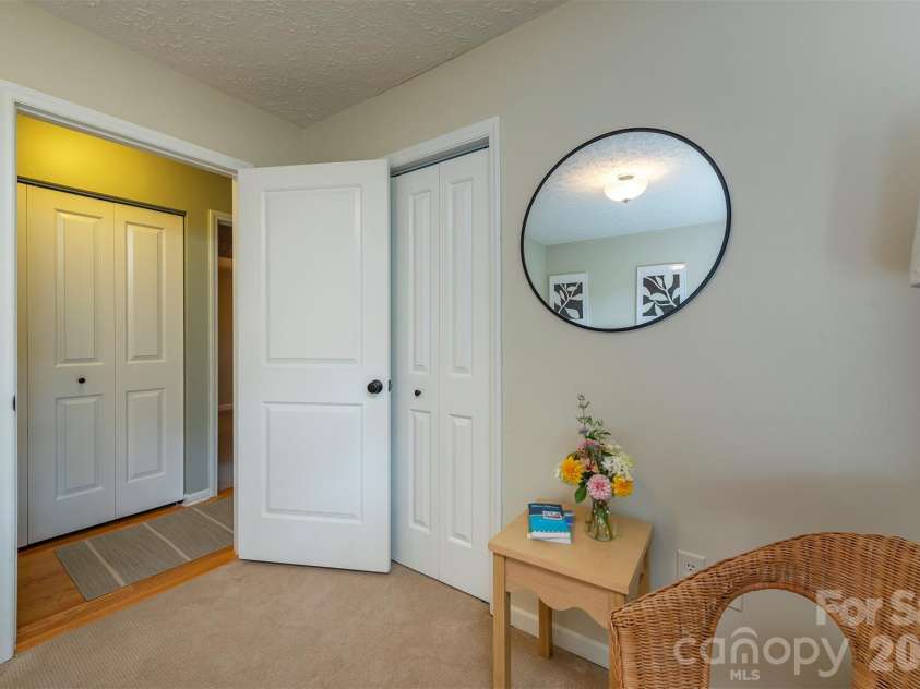 290 Patton Hill Road, Swannanoa, NC 28778.  MLS# CAR4362510, YatesRealty ID 15436. 