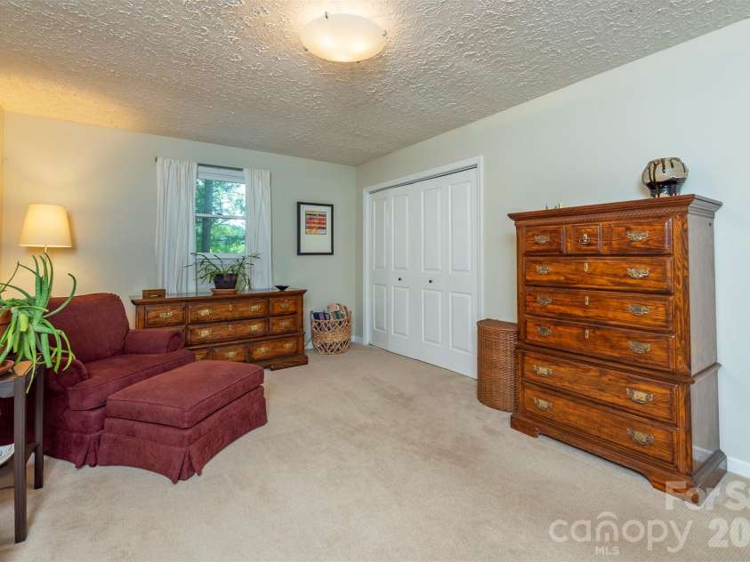 290 Patton Hill Road, Swannanoa, NC 28778.  MLS# CAR4362510, YatesRealty ID 15436. 