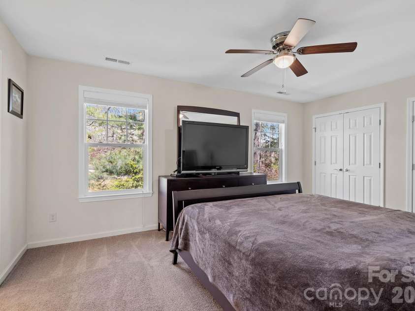 1009 Baldwin Commons Drive, Arden, NC 28704.  MLS# CAR4363263, YatesRealty ID 15438. 