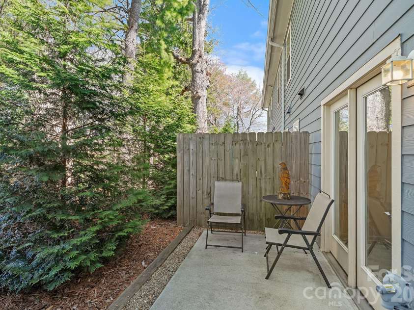 1009 Baldwin Commons Drive, Arden, NC 28704.  MLS# CAR4363263, YatesRealty ID 15438. 