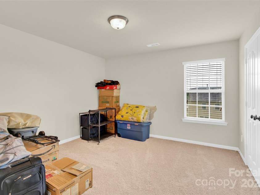 12217 Dearview Lane, Charlotte, NC 28269.  MLS# CAR4257509, YatesRealty ID 15439. 