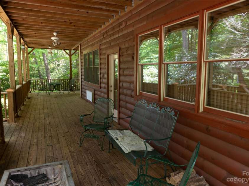 120 Brookwood Lane, Burnsville, NC 28714.  MLS# CAR4047789, YatesRealty ID 1544. 