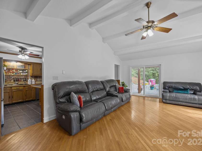 263 Morgan Branch Road, Leicester, NC 28748.  MLS# CAR4316347, YatesRealty ID 1544. 