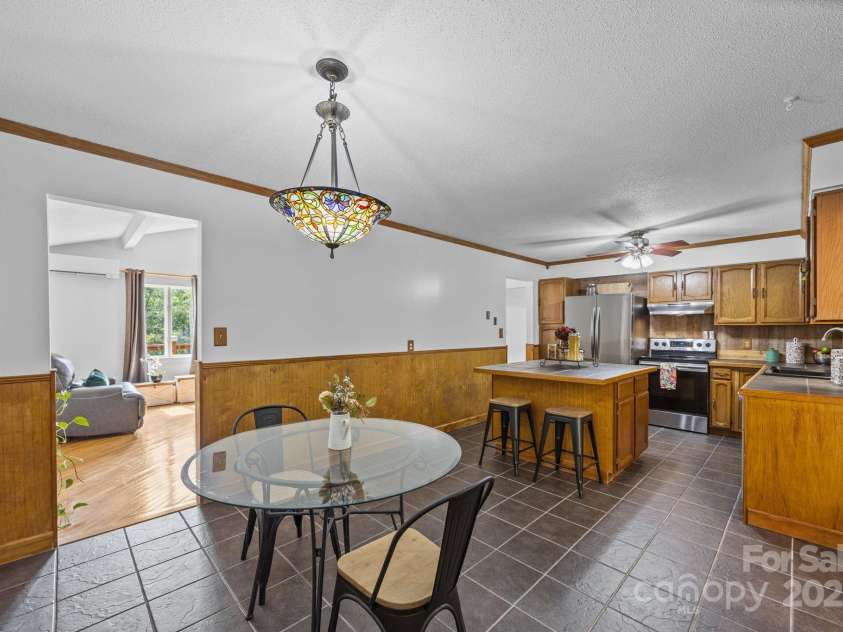 263 Morgan Branch Road, Leicester, NC 28748.  MLS# CAR4316347, YatesRealty ID 1544. 