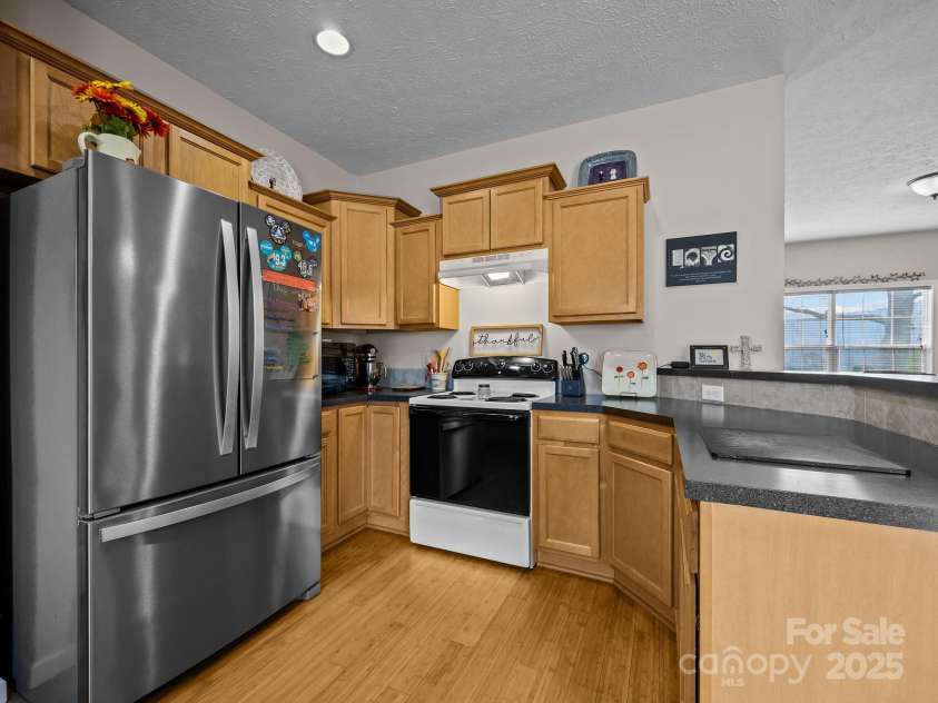 233 Thompson Cove None, Clyde, NC 28721.  MLS# CAR4234327, YatesRealty ID 15440. 