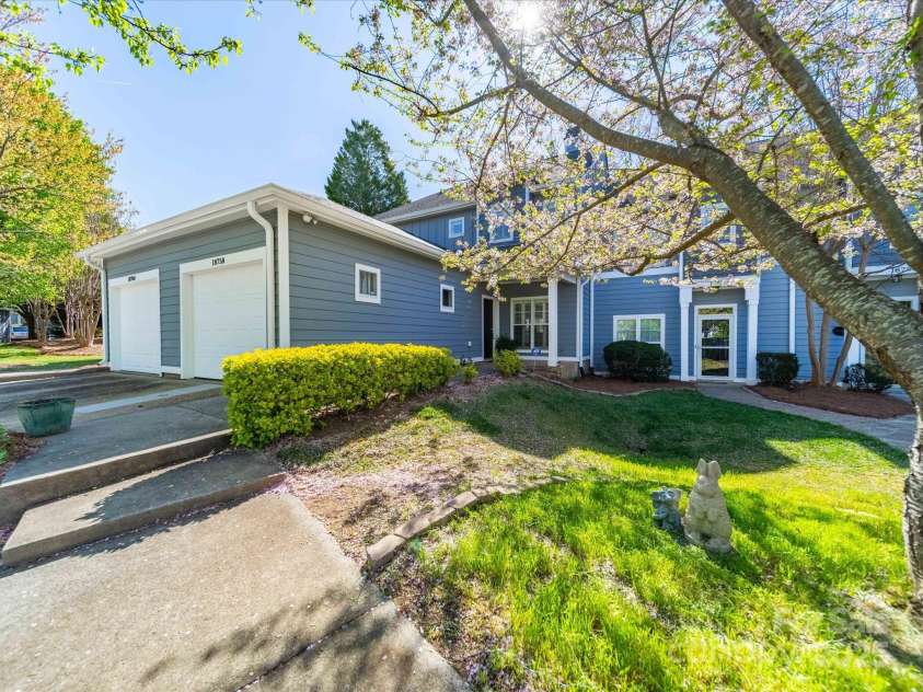 18758 Silver Quay Drive, Cornelius, NC 28031.  MLS# CAR4238668, YatesRealty ID 15441. Front of Home