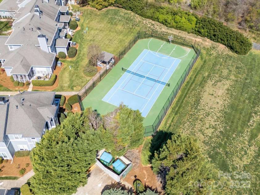 18758 Silver Quay Drive, Cornelius, NC 28031.  MLS# CAR4238668, YatesRealty ID 15441. Tennis Courts
