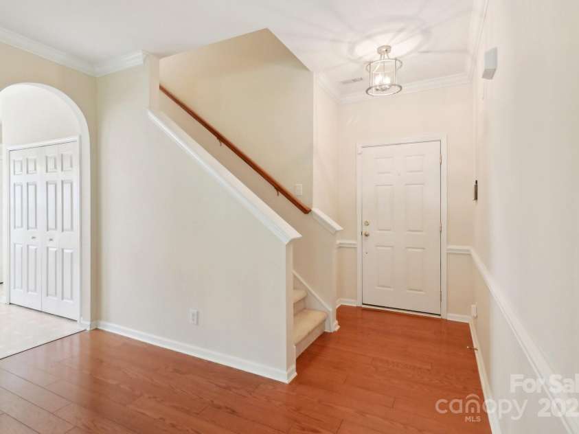 6724 Long Nook Lane, Indian Trail, NC 28079.  MLS# CAR4252483, YatesRealty ID 15442. Foyer