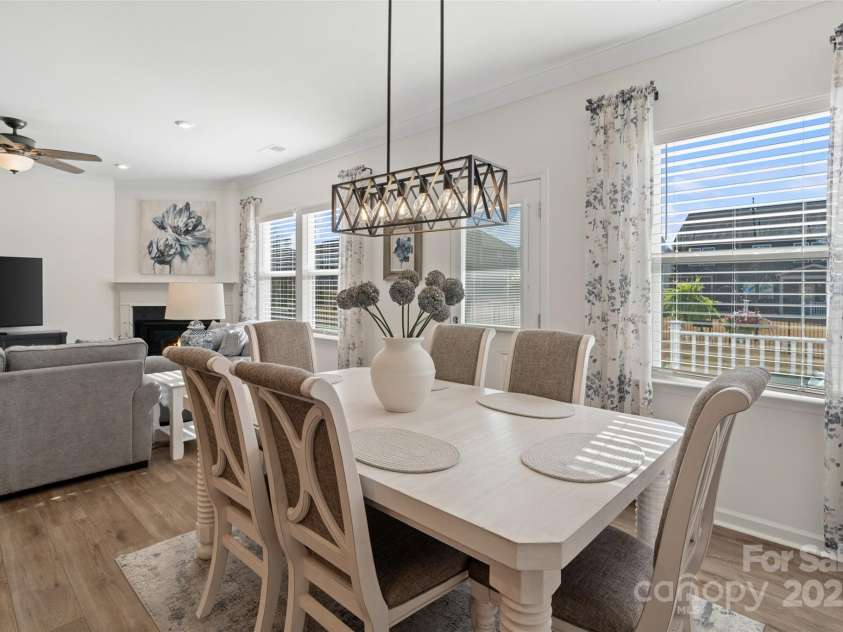 14235 Canemeadow Drive, Charlotte, NC 28278.  MLS# CAR4237317, YatesRealty ID 15445. 