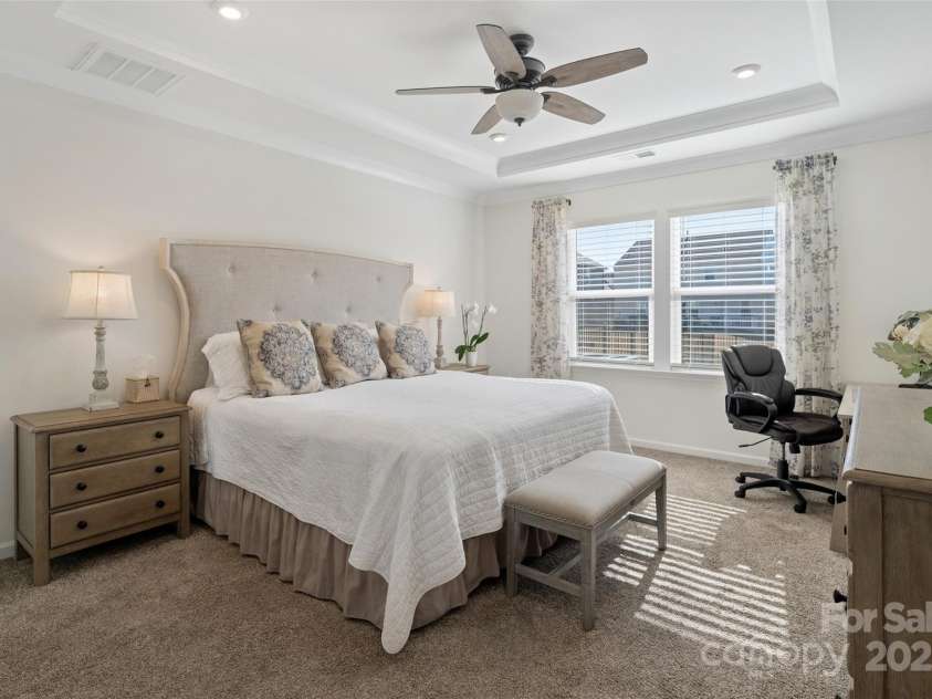 14235 Canemeadow Drive, Charlotte, NC 28278.  MLS# CAR4237317, YatesRealty ID 15445. 