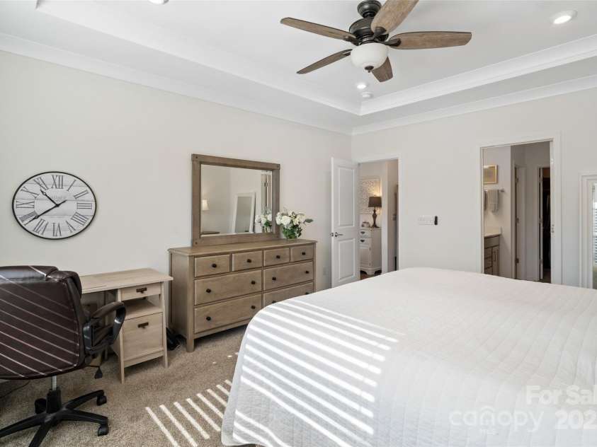 14235 Canemeadow Drive, Charlotte, NC 28278.  MLS# CAR4237317, YatesRealty ID 15445. 