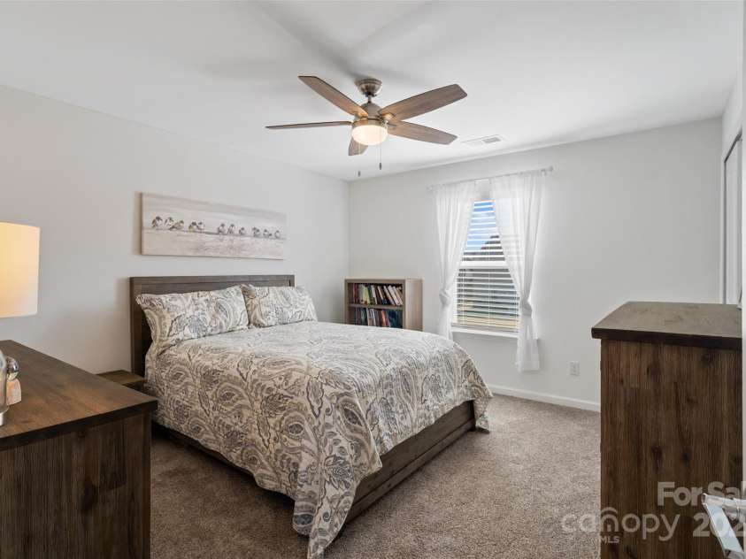 14235 Canemeadow Drive, Charlotte, NC 28278.  MLS# CAR4237317, YatesRealty ID 15445. 