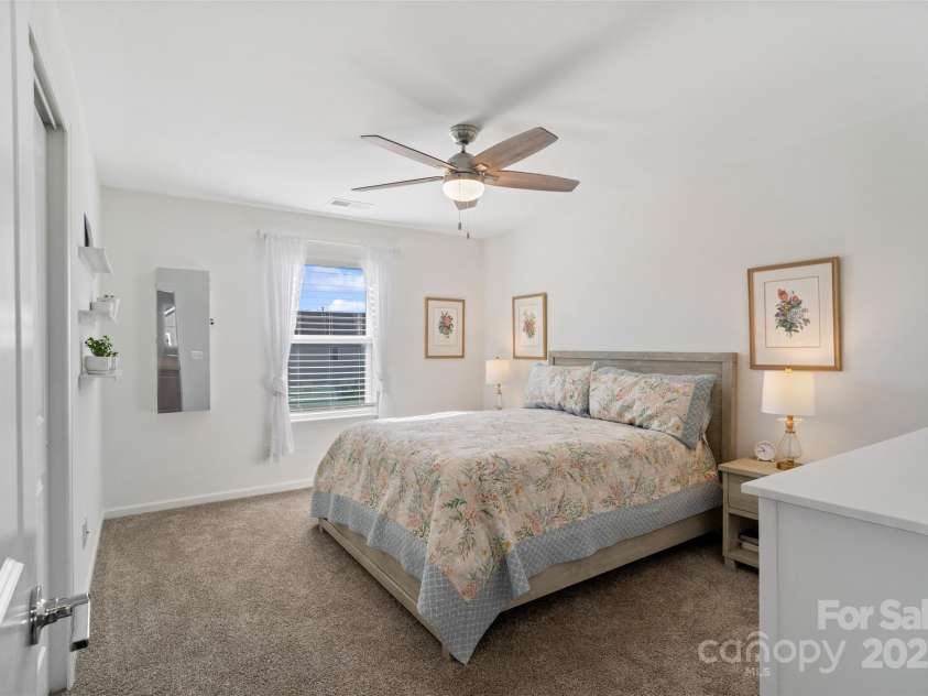 14235 Canemeadow Drive, Charlotte, NC 28278.  MLS# CAR4237317, YatesRealty ID 15445. 