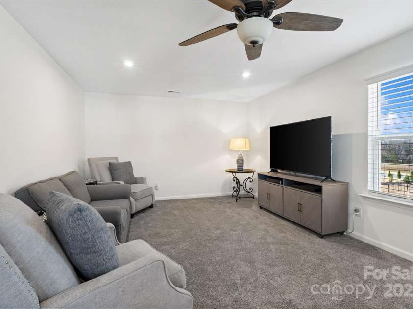 14235 Canemeadow Drive, Charlotte, NC 28278.  MLS# CAR4237317, YatesRealty ID 15445. 