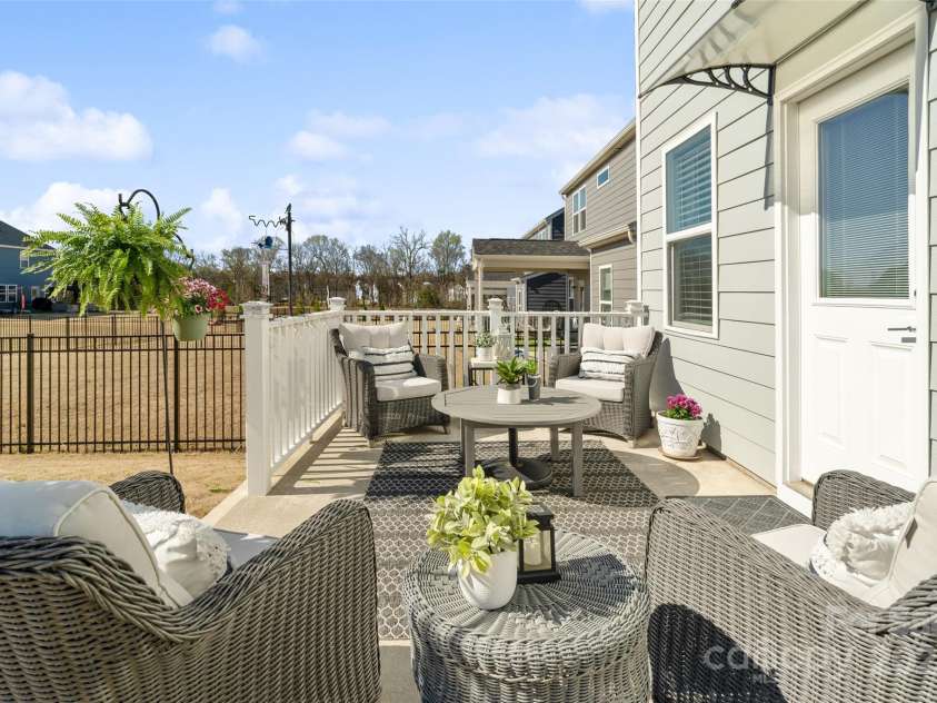 14235 Canemeadow Drive, Charlotte, NC 28278.  MLS# CAR4237317, YatesRealty ID 15445. 