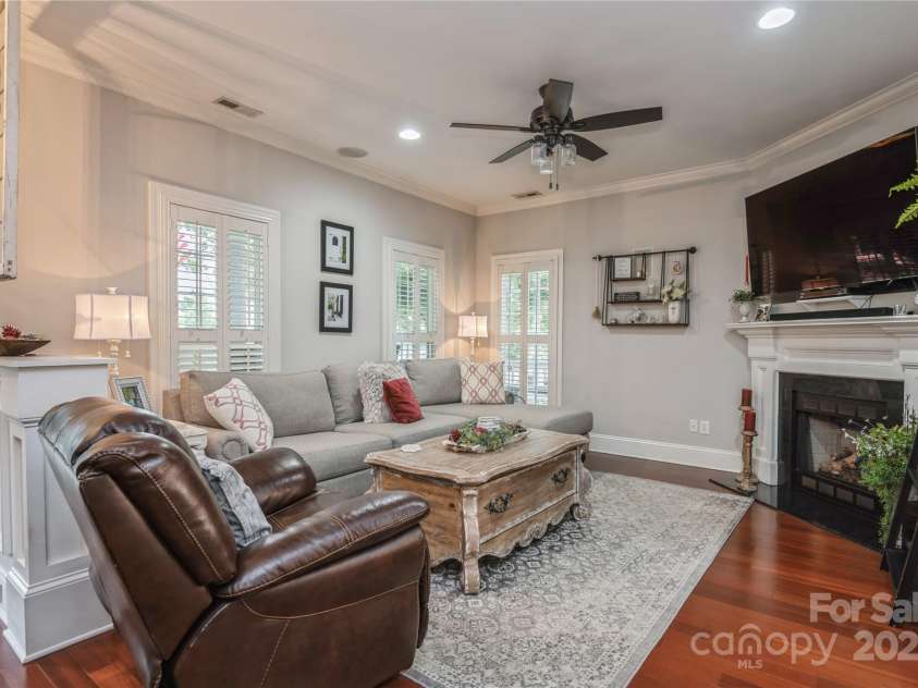 3203 Kelsey Plaza, Kannapolis, NC 28081.  MLS# CAR4152453, YatesRealty ID 15446. 