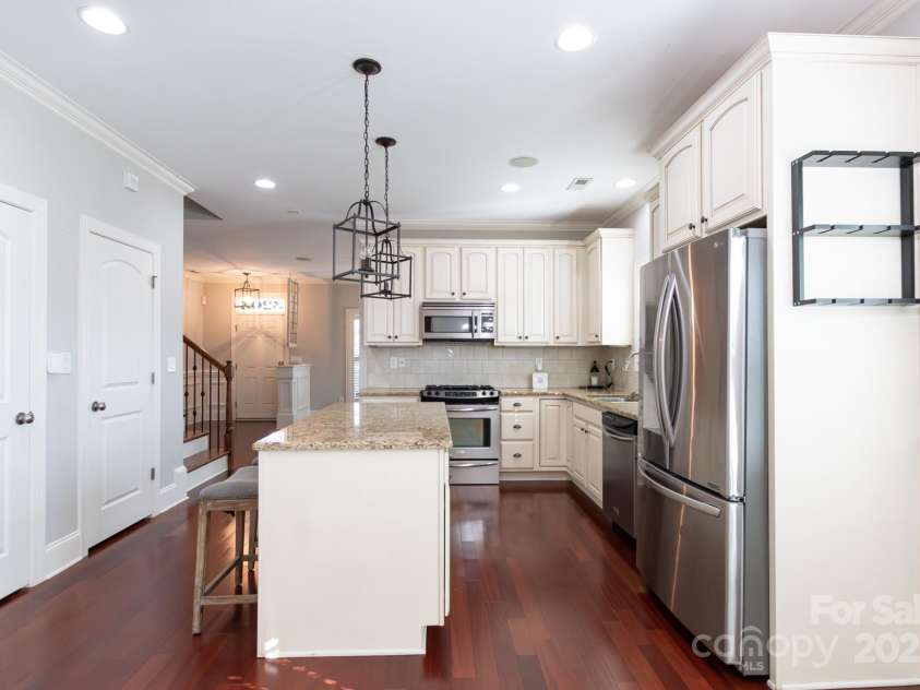 3203 Kelsey Plaza, Kannapolis, NC 28081.  MLS# CAR4152453, YatesRealty ID 15446. 