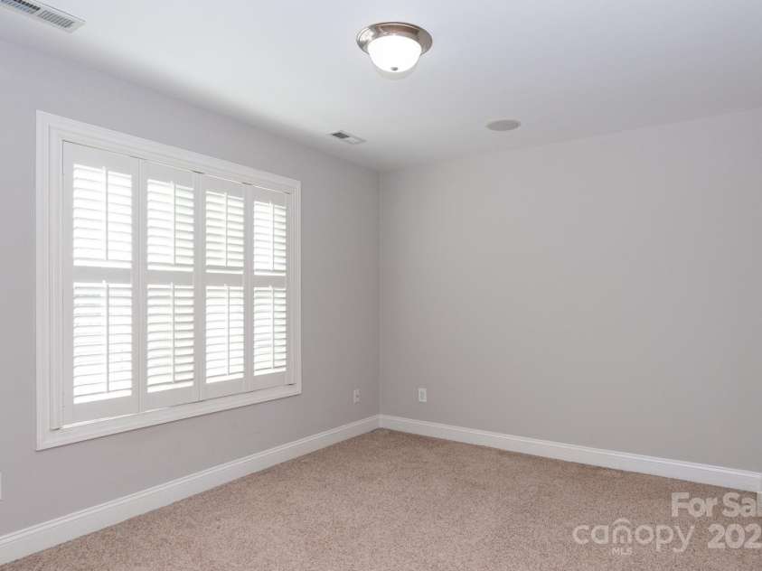 3203 Kelsey Plaza, Kannapolis, NC 28081.  MLS# CAR4152453, YatesRealty ID 15446. 