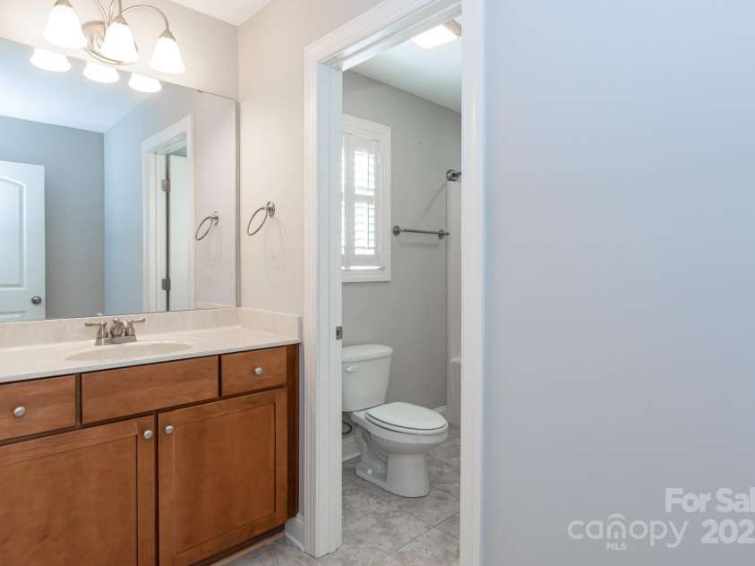 3203 Kelsey Plaza, Kannapolis, NC 28081.  MLS# CAR4152453, YatesRealty ID 15446. 