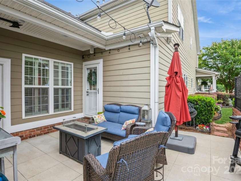 3203 Kelsey Plaza, Kannapolis, NC 28081.  MLS# CAR4152453, YatesRealty ID 15446. 