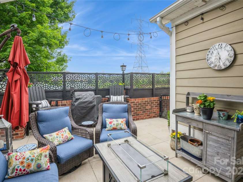 3203 Kelsey Plaza, Kannapolis, NC 28081.  MLS# CAR4152453, YatesRealty ID 15446. 