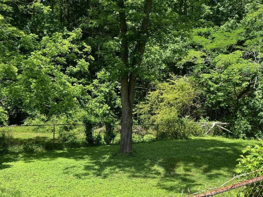 1313 Lower Dallas Hwy Highway, Dallas, NC 28034.  MLS# CAR4260317, YatesRealty ID 15447. 