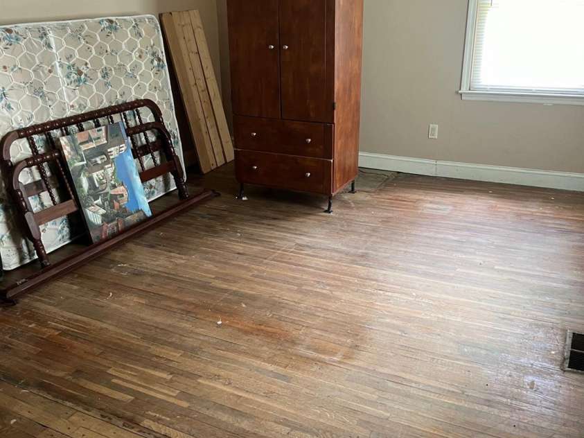 1313 Lower Dallas Hwy Highway, Dallas, NC 28034.  MLS# CAR4260317, YatesRealty ID 15447. 