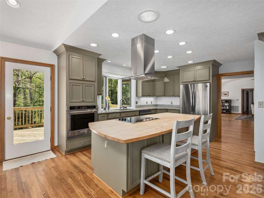 2401 Little River Road, Hendersonville, NC 28739.  MLS# CAR4371922, YatesRealty ID 15447. Kitchen