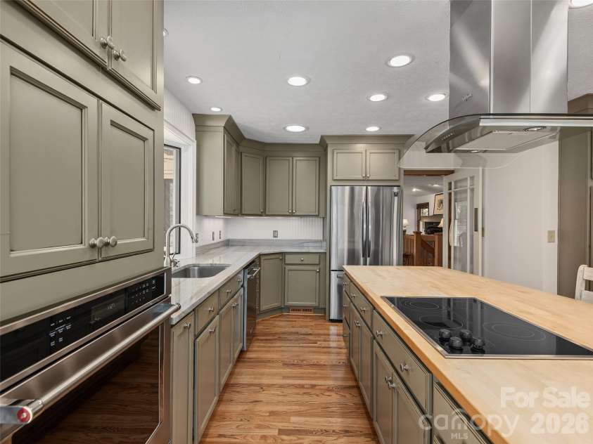 2401 Little River Road, Hendersonville, NC 28739.  MLS# CAR4371922, YatesRealty ID 15447. Kitchen