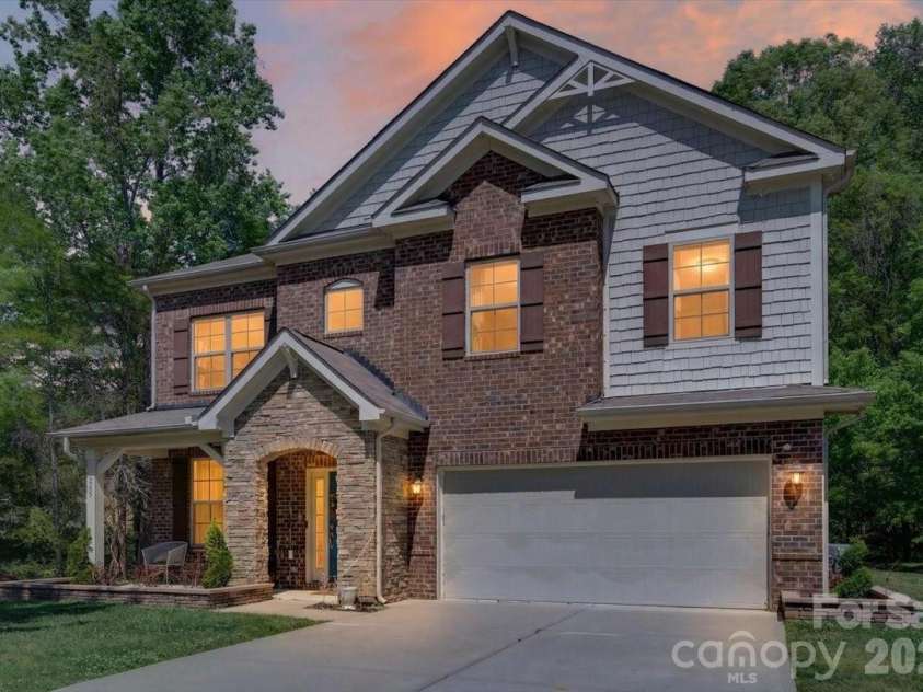 265 Meadow Oaks Drive, Concord, NC 28025.  MLS# CAR4371825, YatesRealty ID 15448. 