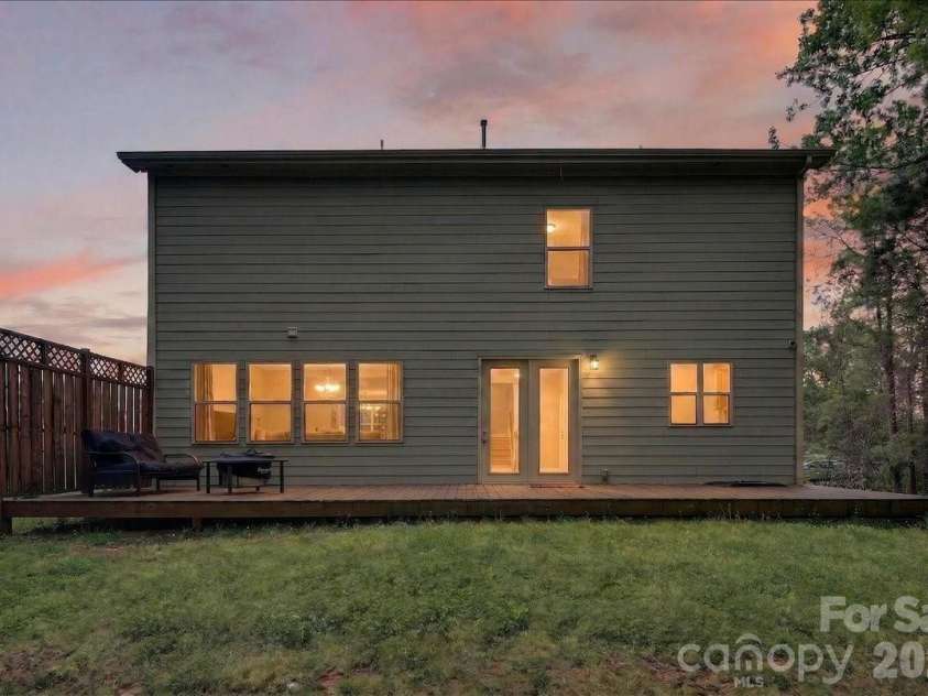 265 Meadow Oaks Drive, Concord, NC 28025.  MLS# CAR4371825, YatesRealty ID 15448. 