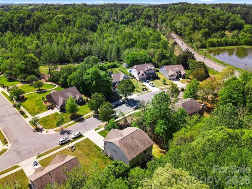 265 Meadow Oaks Drive, Concord, NC 28025.  MLS# CAR4371825, YatesRealty ID 15448. 