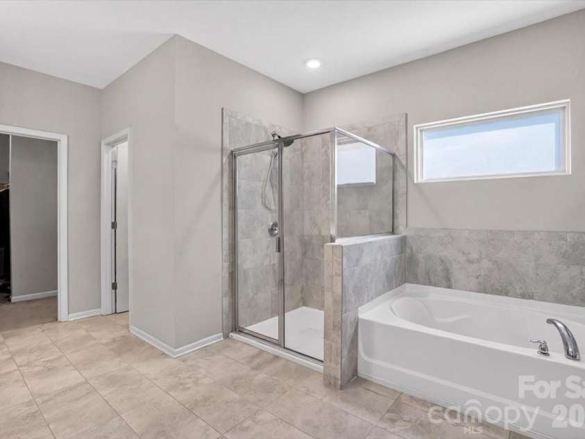 265 Meadow Oaks Drive, Concord, NC 28025.  MLS# CAR4371825, YatesRealty ID 15448. 