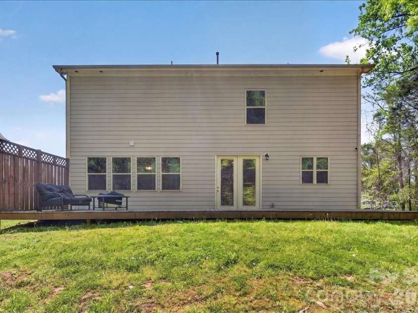 265 Meadow Oaks Drive, Concord, NC 28025.  MLS# CAR4371825, YatesRealty ID 15448. 