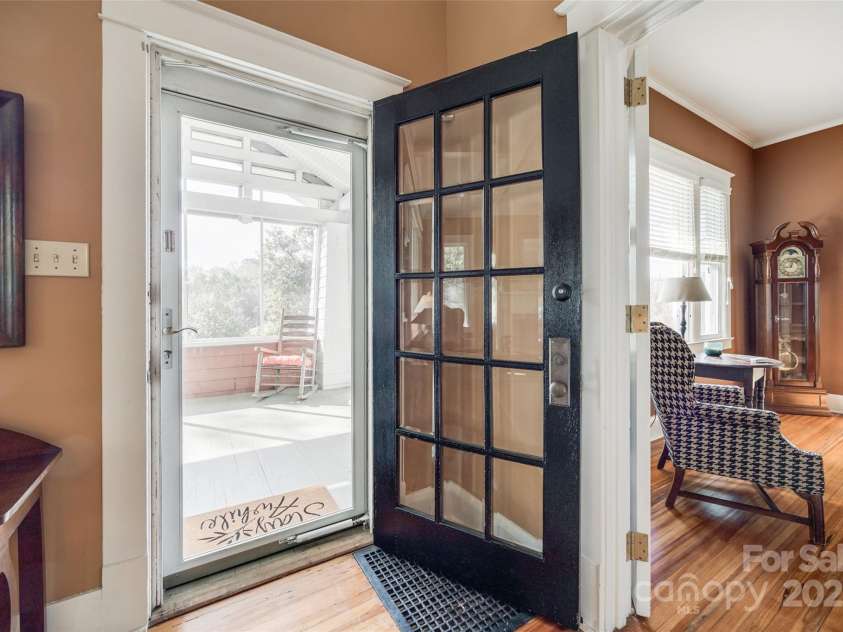 165 Mimosa Terrace, Wadesboro, NC 28170.  MLS# CAR4241177, YatesRealty ID 15449. Entry Way
