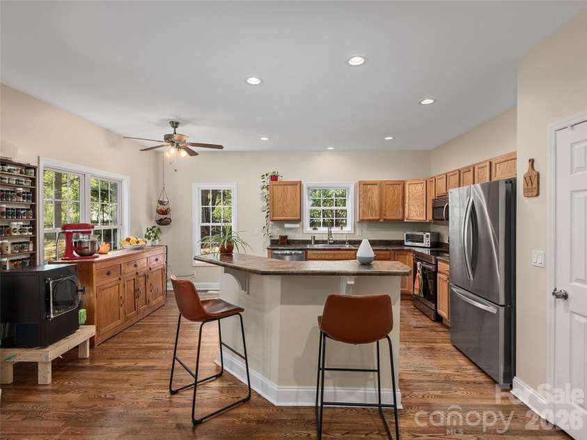 37 Crimson Lane, Hendersonville, NC 28792.  MLS# CAR4372173, YatesRealty ID 15449. 