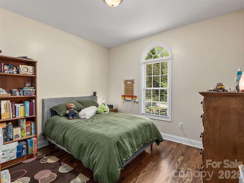37 Crimson Lane, Hendersonville, NC 28792.  MLS# CAR4372173, YatesRealty ID 15449. 