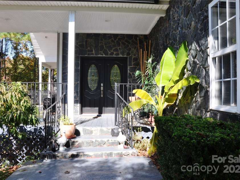 3645 Lake Bluff Drive, Sherrills Ford, NC 28763.  MLS# CAR4277092, YatesRealty ID 1545. 