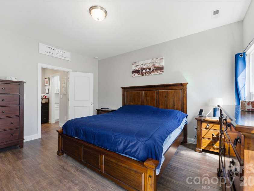 2273 Moss Haven Lane, Denver, NC 28037.  MLS# CAR4372382, YatesRealty ID 15450. 