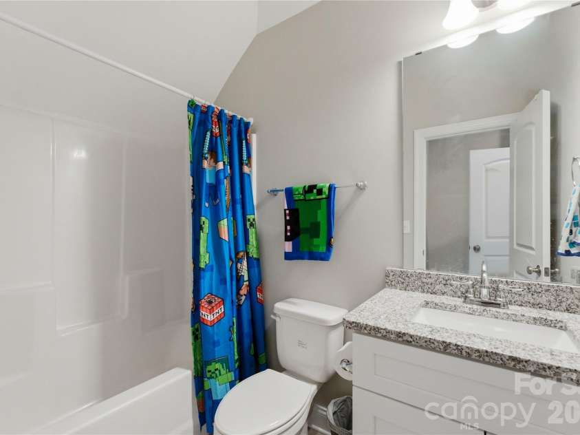 2273 Moss Haven Lane, Denver, NC 28037.  MLS# CAR4372382, YatesRealty ID 15450. 