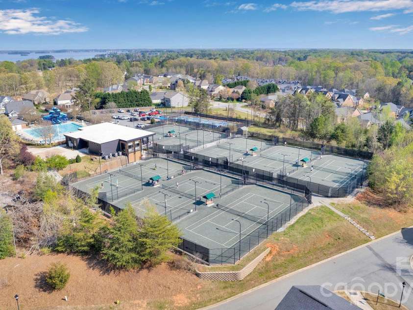 2273 Moss Haven Lane, Denver, NC 28037.  MLS# CAR4372382, YatesRealty ID 15450. 
