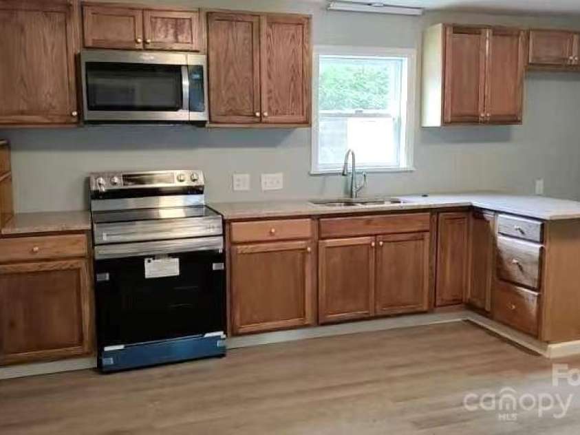 2328 Milton Avenue, Gastonia, NC 28052.  MLS# CAR4254025, YatesRealty ID 15450. 