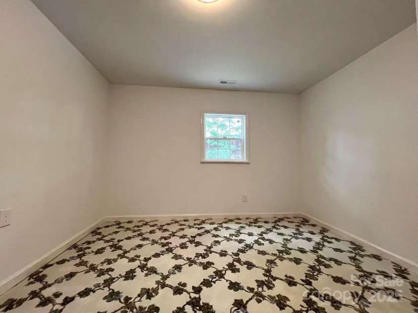 2328 Milton Avenue, Gastonia, NC 28052.  MLS# CAR4254025, YatesRealty ID 15450. 